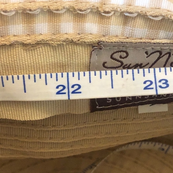 Womens Summer Sun Hat. 22” around. - Picture 2 of 3